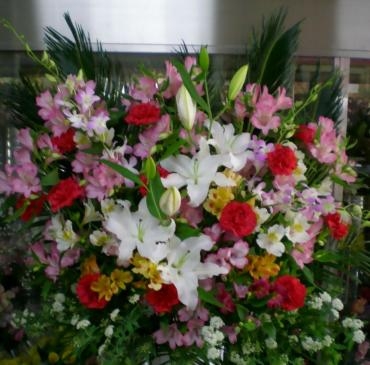 開所祝いのスタンド花。お届け完了しました。《前橋市の花屋》｜「はなせん」　（群馬県前橋市の花キューピット加盟店 花屋）のブログ