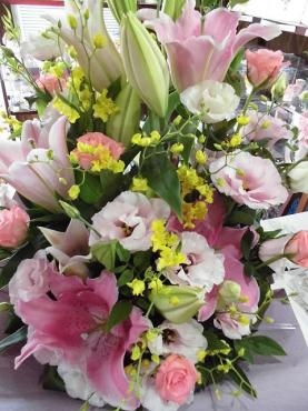 お姉ちゃんへの誕生日の花。前橋花屋はなせん。｜「はなせん」　（群馬県前橋市の花キューピット加盟店 花屋）のブログ