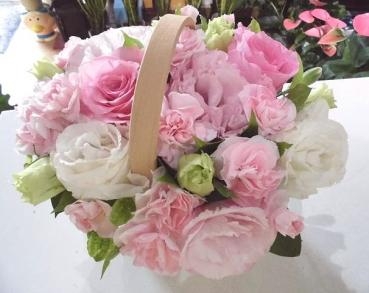 前橋市の花屋、はなせん。誕生日プレゼントのフラワーアレンジメントを配達。｜「はなせん」　（群馬県前橋市の花キューピット加盟店 花屋）のブログ