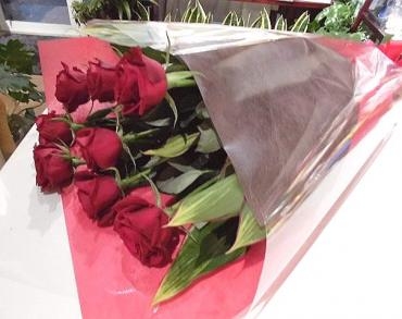 前橋市の花屋、はなせん。結婚記念日に赤いバラの花束｜「はなせん」　（群馬県前橋市の花キューピット加盟店 花屋）のブログ