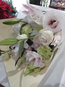 お供え用の花束。｜「はなせん」　（群馬県前橋市の花キューピット加盟店 花屋）のブログ