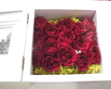 館林市生花保存。プロポーズに贈られた花束を、プリザーブドフラワーに保存加工。｜「はなせん」　（群馬県前橋市の花キューピット加盟店 花屋）のブログ