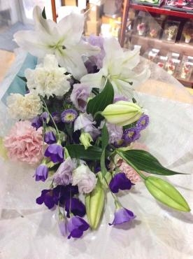 命日の花束｜「はなせん」　（群馬県前橋市の花キューピット加盟店 花屋）のブログ