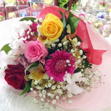 お礼の花束｜「はなせん」　（群馬県前橋市の花キューピット加盟店 花屋）のブログ