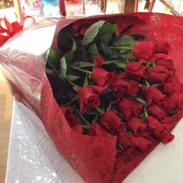 誕生日　赤バラの花束｜「はなせん」　（群馬県前橋市の花キューピット加盟店 花屋）のブログ