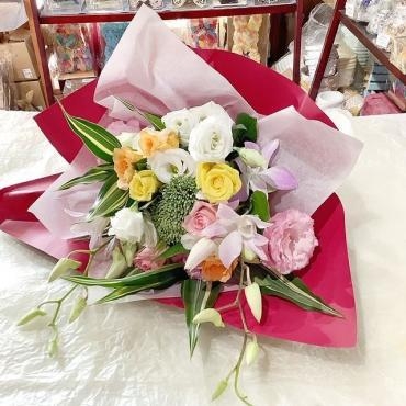 快気祝いの花束｜「はなせん」　（群馬県前橋市の花キューピット加盟店 花屋）のブログ