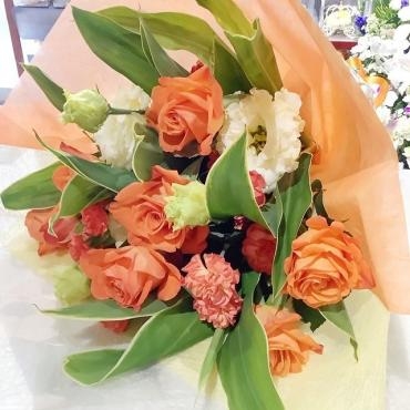 オレンジ系の花束｜「はなせん」　（群馬県前橋市の花キューピット加盟店 花屋）のブログ