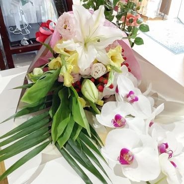 高崎市へ、卒寿のお祝いの花束｜「はなせん」　（群馬県前橋市の花キューピット加盟店 花屋）のブログ