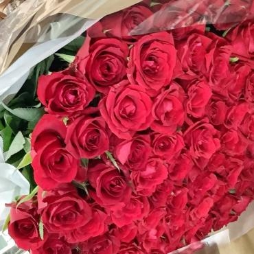 高崎市、赤バラ１０８本の花束｜「はなせん」　（群馬県前橋市の花キューピット加盟店 花屋）のブログ