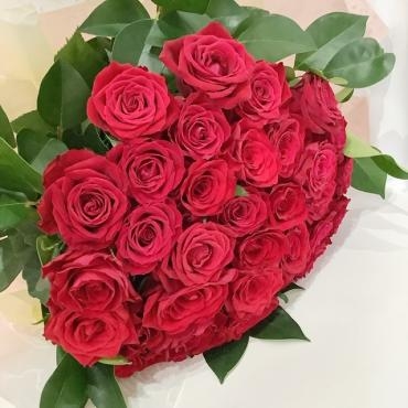 プロポーズ　赤いバラ３３本の花束｜「はなせん」　（群馬県前橋市の花キューピット加盟店 花屋）のブログ