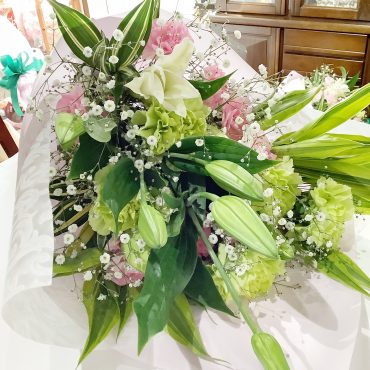 お供えの花束。高崎市｜「はなせん」　（群馬県前橋市の花キューピット加盟店 花屋）のブログ