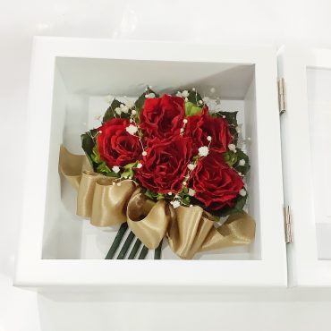 プロポーズの赤バラとカスミソウの花束をプリザーブドフラワーに加工して保存、アフターブーケ。伊勢崎市｜「はなせん」　（群馬県前橋市の花キューピット加盟店 花屋）のブログ