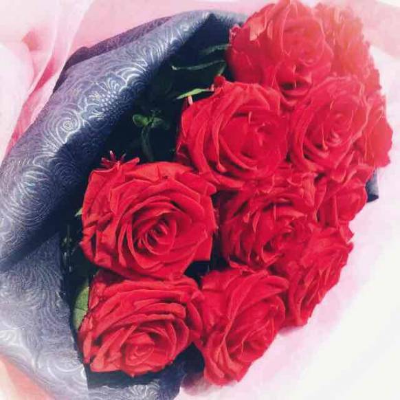 プリザーブドフラワー　プロポーズにプリザーブドフラワーのプレミアムな赤いバラ12本の花束　ケース付き
